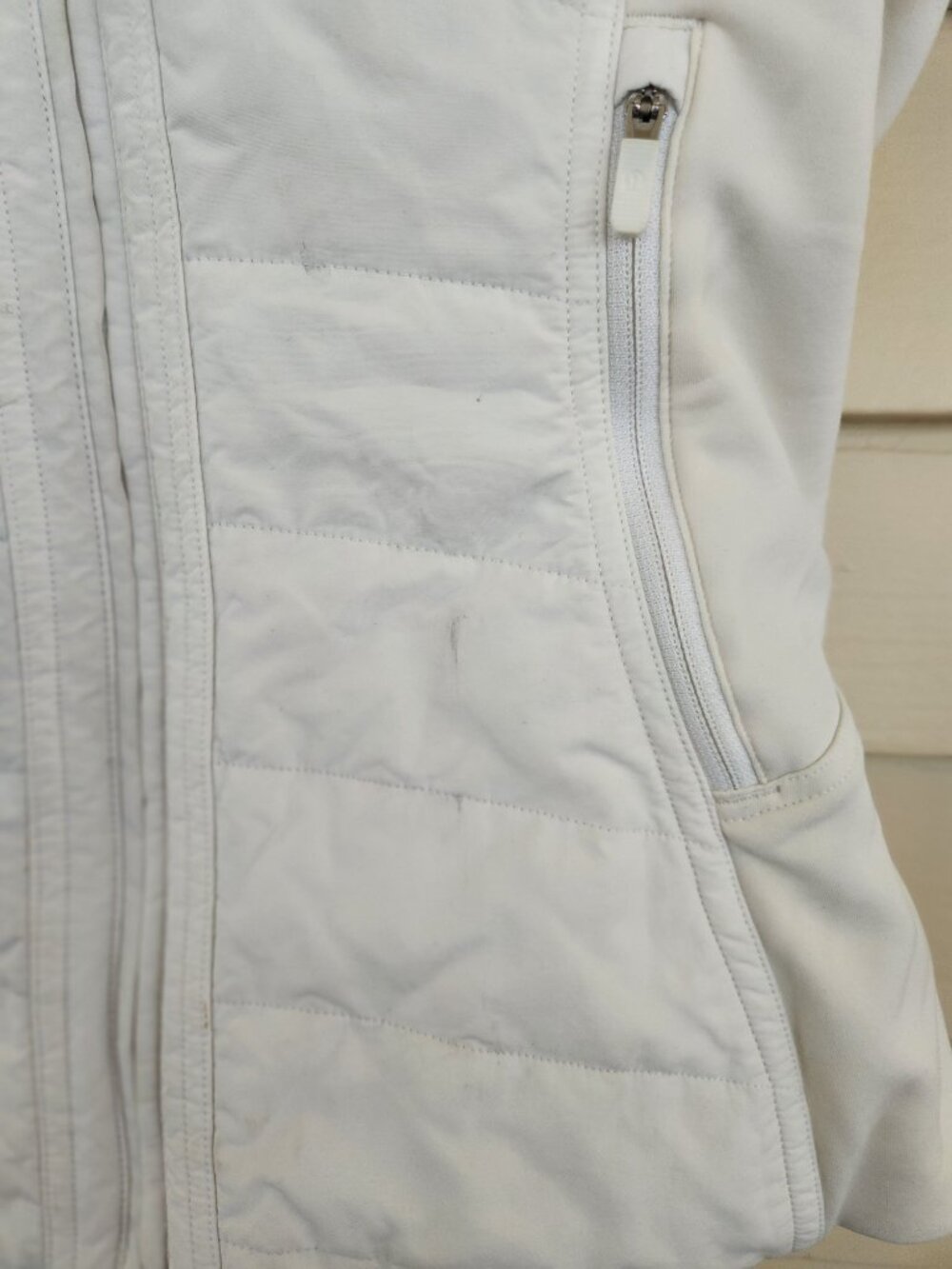 Lululemon Puffer Vest Removable Hood Size 4 White Fair - Picture 9 of 13